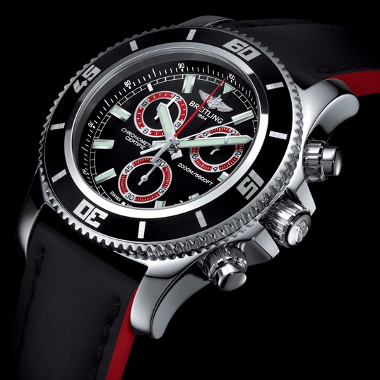 часы Breitling Superocean M2000