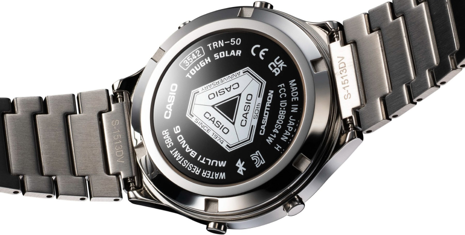 годинник Casio Casiotron TRN-50 вид ззаду