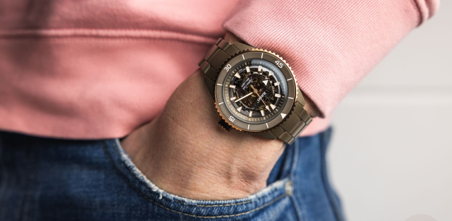 Новая оливково-зеленая модель Rado Captain Cook High-Tech Ceramic