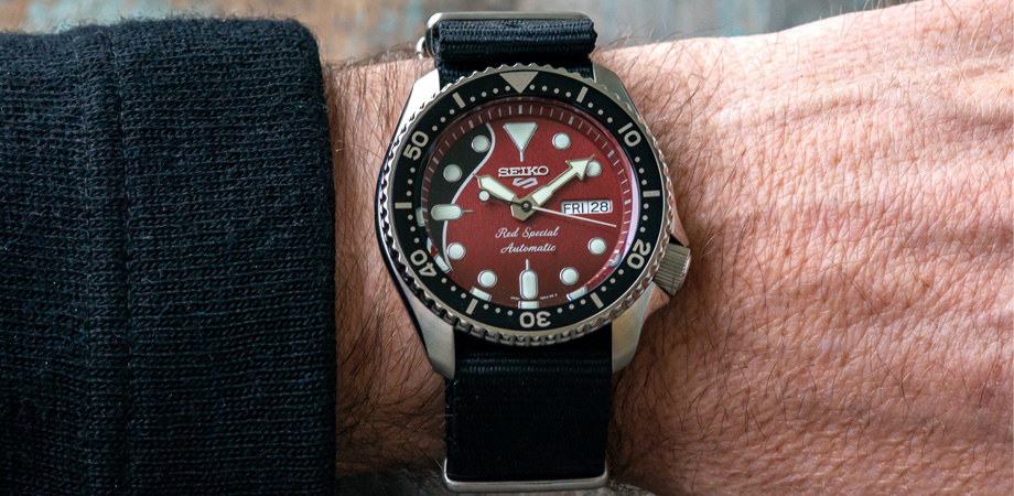 часы Seiko 5 Sports Brian May Special Edition SRPE83K1