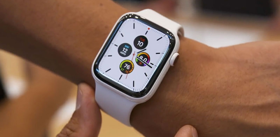 умные часы Apple Watch SE