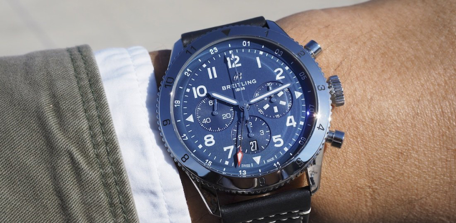 часы Breitling Super AVI B04 Chronograph GMT Tribute to Vought F4U Corsair