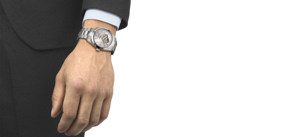 годинник Tissot Gentleman Powermatic 80 Open Heart Collection на руці далеко