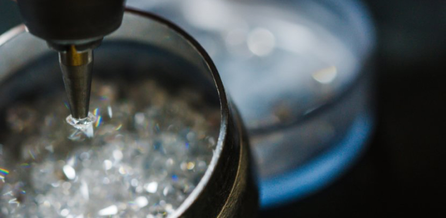 діаманти для Breitling Super Chronomat Origins