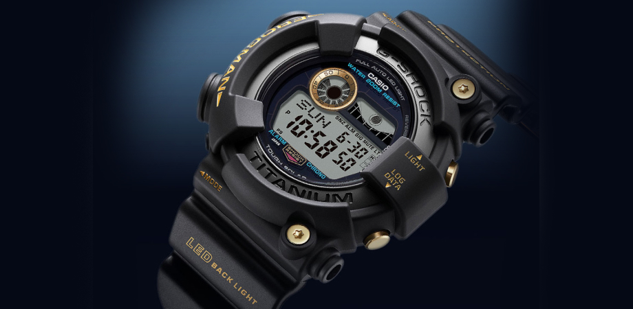 часы G-SHOCK Frogman 30th Anniversary Edition GW-8230B-9ADR повернуто