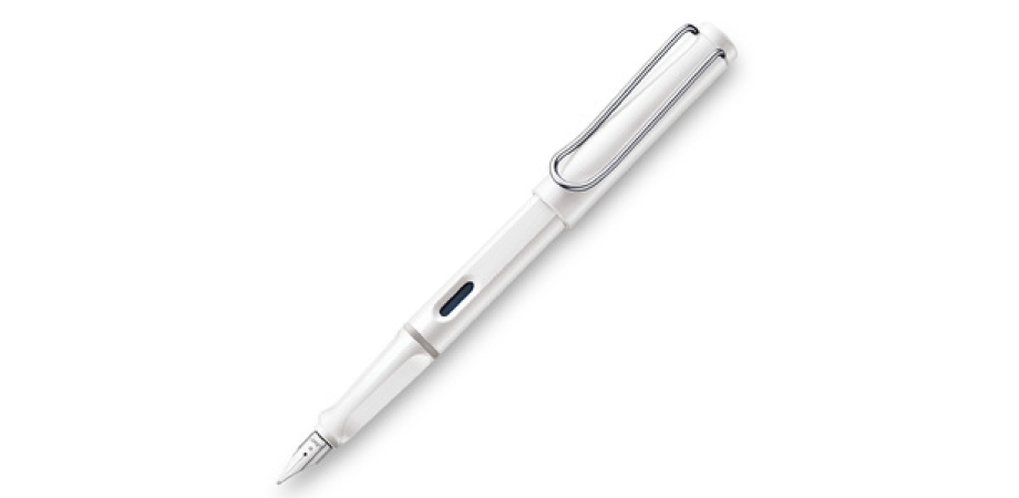Статусна пір'яна ручка