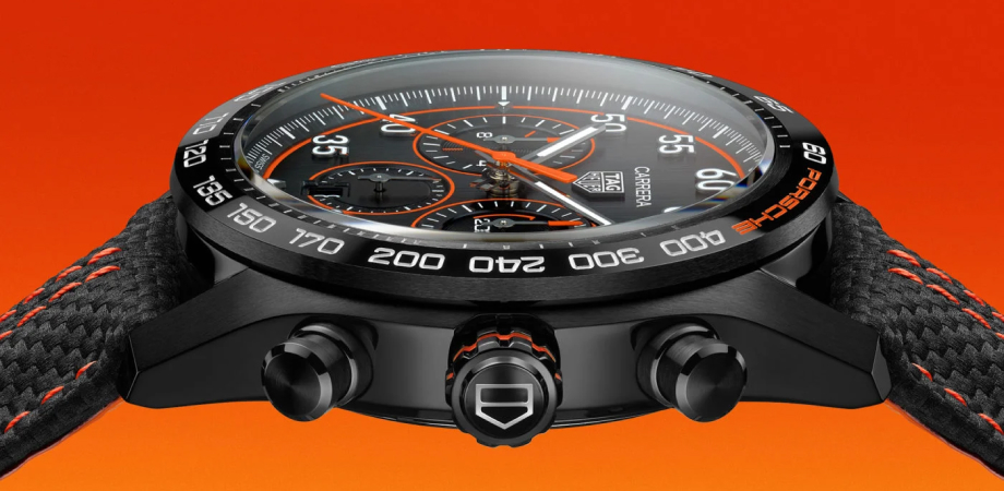 часы TAG Heuer Carrera Chronograph x Porsche Orange Racing сбоку