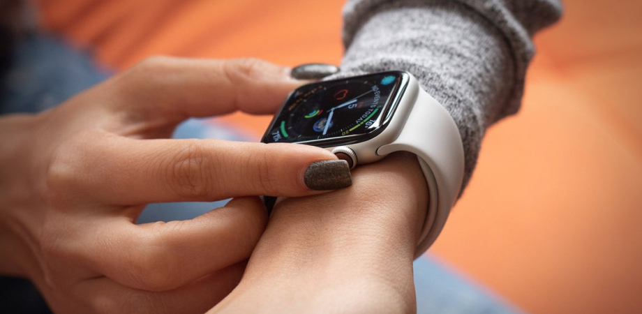 смарт-часы Apple Watch 9