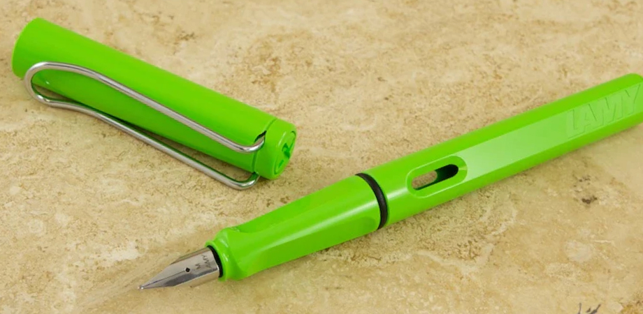 Перьевая ручка LAMY Safari Apple Green
