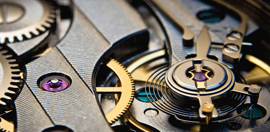 Какие часы выбрать – механические или кварцевые?