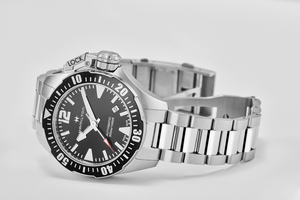 Часы Hamilton Khaki Navy Frogman Auto H77605135